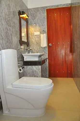 Onreech Hotel Seeduwa Srí Lanka